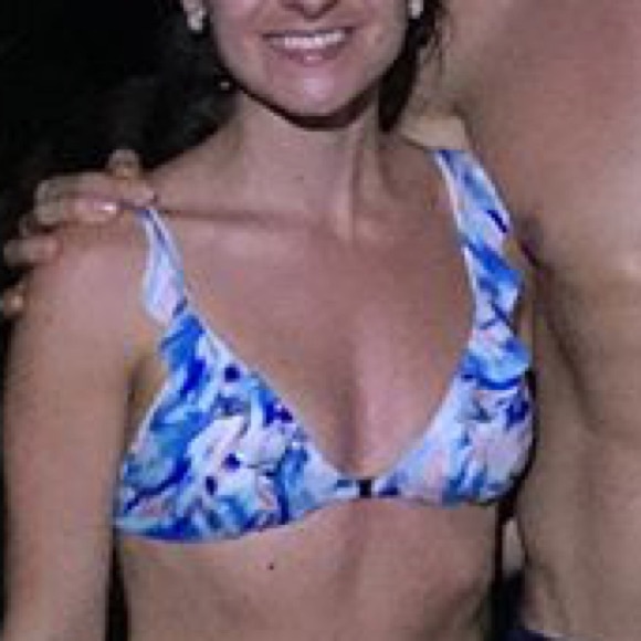 Hollister floral bikini top ruffle straps XS - Picture 5 of 5